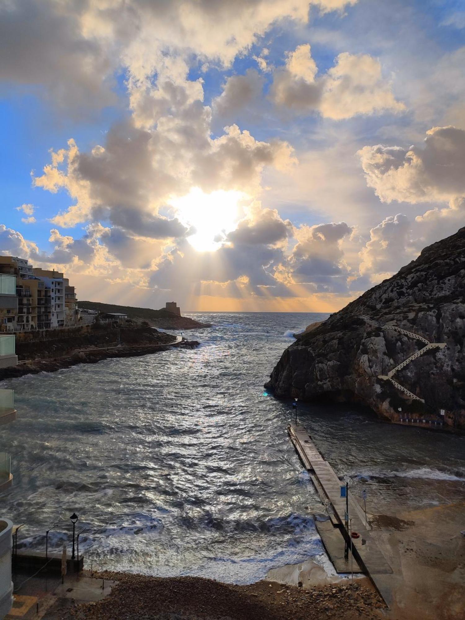 Xlendistays - Centrally Located Seafront Living Holiday Spaces In Xlendi Extérieur photo